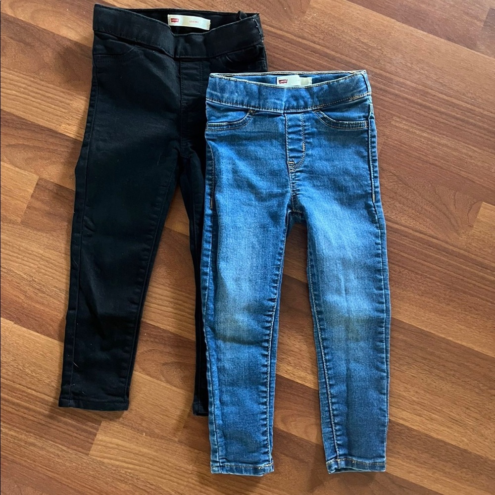 Levi’s Leggings Size 4T (1 Black & 1 Blue)